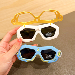 儿童太阳镜硅胶偏光卡通变形金刚翻盖玩具墨镜男童遮阳个性眼镜潮