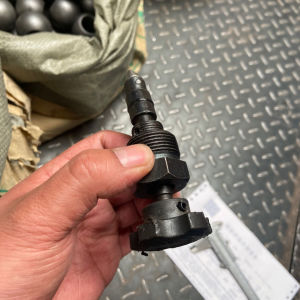 常州东风拖拉机300/350/400/404提升器液压调节阀/锁紧阀/减压阀.