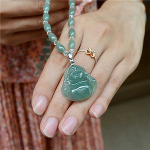 周大福翡翠玉石吊坠