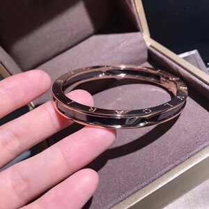 宝格丽黑白陶瓷手镯纯18k玫瑰金满钻单排钻弹簧蛇形男女同款手镯