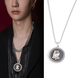 王一博同款项链祈祷之手圆牌圆形吊坠男长款毛衣链脖子配饰卫衣链