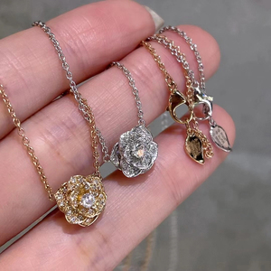 piaget/伯爵玫瑰花项链 纯18k金镶满钻山茶花流苏锁骨链