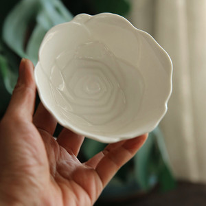 浪漫婉约立体浮雕仿真玫瑰陶瓷碗甜t品碗饭碗小料碗