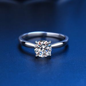 老凤祥和正品pt950铂金莫桑石钻戒 一克拉四爪白金钻石求婚戒指