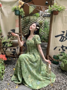 喵喵三三衣橱女装法式气质今年流行漂亮绿色连衣裙子仙女超仙森系