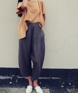 issey miyake/三宅一生 气质休闲宽松芭蕉叶纹理高腰褶皱异型女裤