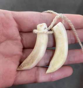 古玩杂项文玩原生态野猪牙吊坠钥匙扣一对野猪牙小獠牙挂件