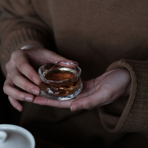 四闲堂融明设计师琉璃茶杯硫石杯品杯茶杯酒杯威士忌杯耐热日式