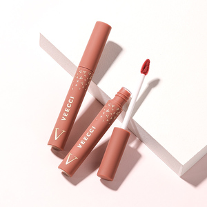 唇釉女学生自然