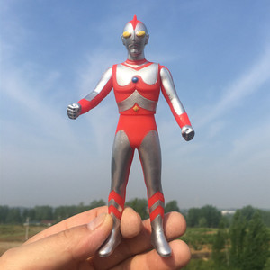 爱迪奥特曼软胶人偶 披风 斗篷 凹凸曼500系列可动超人儿童玩具