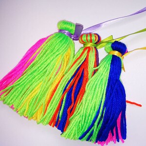 手工儿童毛线毽子 幼儿园小学生踢毽子 带绳毽子玩具