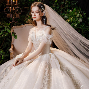 法式梦幻小个子气质轻婚纱2021新款新娘公主风简约大气拖尾主纱秋