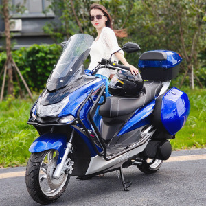 踏板摩托车巧格