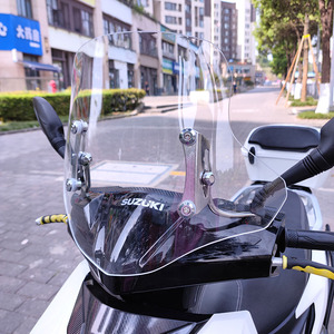 适用uy125摩托车挡风玻璃踏板车150风挡本田裂行125改装前挡风板