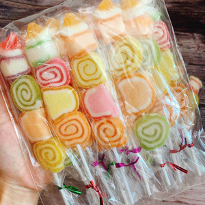 泰国进口零食串烧软糖串串糖棒棒糖水果味糖果喜糖儿童袋装好吃的