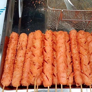 淀粉面肠煎烤肠油炸火腿鸡肉台式路边铁板烧韩国风味烤肠烧烤商用