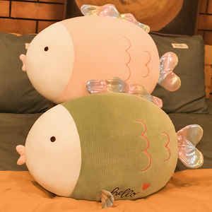 亲嘴鱼毛绒玩具