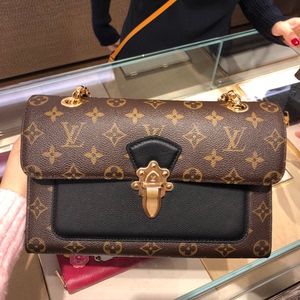 【奢侈拍】lv/路易威登 老花系列链条单肩斜挎包拼色锁扣邮差女包