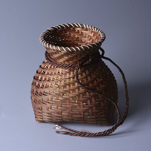 远动永无止境24号鞋铺淘宝鱼搂装鱼娄塑料编织鱼篓小号轻便鱼笼装鱼