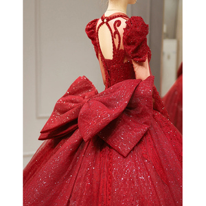 红色主婚纱礼服2024新款新娘拖尾v领2024重工复古高级小个子长袖