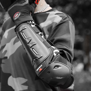 护膝男士摩托车护肘骑士装备机车防摔护具透气护腿护手装备加厚