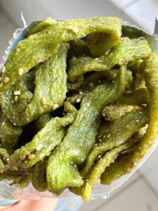 天水辣味哥小食品菠菜辣条五香辣条手撕辣片面筋制品怀旧小吃零食