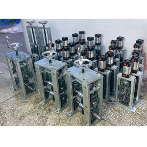 可调节轴承座立式双卧式单滚轮支架丝杆固定座uctm滑动重型轴承座