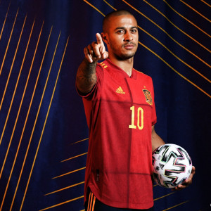 正品2021欧洲杯西班牙队球衣主场10号蒂亚戈7号莫拉塔11号托雷斯