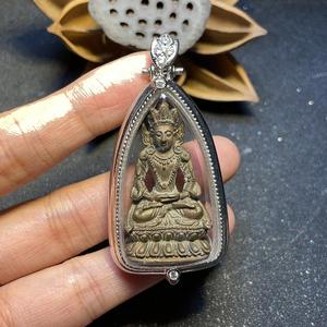 泰国佛牌龙婆卡贤 药师佛 2537年 九宝铜材质 银壳带卡情侣吊坠