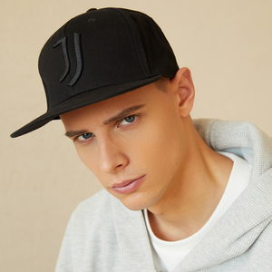 juventus尤文图斯意大利正品 夏季防晒遮阳帽 纯黑刺绣男女平沿帽