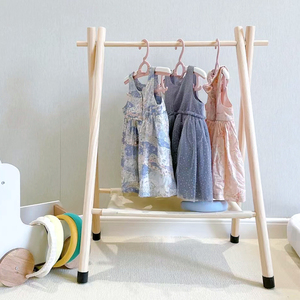 实木儿童衣帽架宝宝落地挂衣架卧室简约衣服架幼儿衣物收婴儿衣架