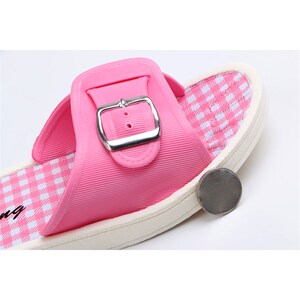 白底拖鞋女塑胶