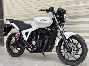 二手大地鹰王港战王电喷水冷双缸250c尾排街车复古越野太子摩托车