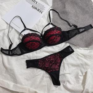 曼妮芬性感蕾丝边文胸半杯上托内衣女轻聚拢深v诱人bra丁字裤奶罩