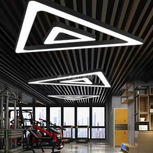 2021健身房造型灯空心三角形led吊灯办公室节能灯发廊店铺装饰灯