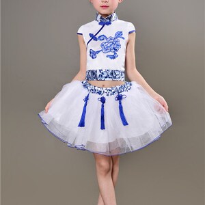萌萌哒天团帝都舞服装女mv同款b演出服青花瓷表演舞蹈服古典舞蹈