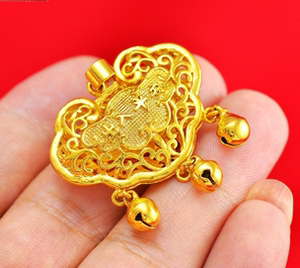 老凤祥云长命锁黄金吊坠正品宝宝锁足金纯金古法24k金真金999