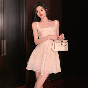 纯欲风甜辣妹抹胸吊带连衣裙仙女气质洋气法式收腰a字公主裙子夏