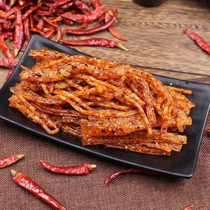 薇仔馋嘴小哥辣条辣棒辣片麻辣小零食超辣网红零食儿时8090后