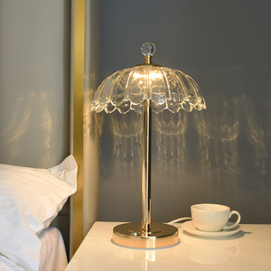 水晶台灯床头灯简约轻奢卧室ins少女北欧充电台灯触摸式床头台灯