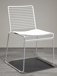 北欧铁艺椅简约餐椅铁线咖啡厅椅创意家具户外黑白色可叠椅金属椅