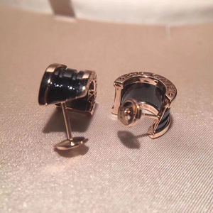bvlgari/宝格丽陶瓷耳钉纯18k金镶钻小蛮腰黑白陶瓷耳钉