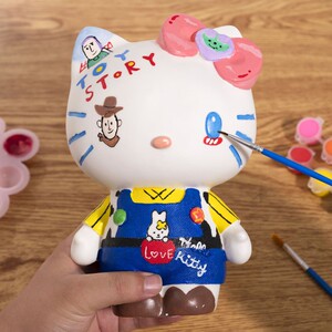 儿童diy手工彩绘涂色白胚摔不坏石膏娃娃搪胶玩具kitty猫存钱罐