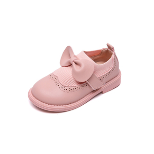 女童小洋鞋