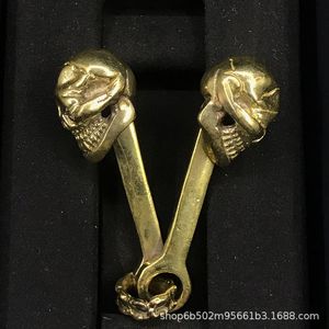 回收站纯铜高山隆活塞骷髅吊坠复古创意汽车钥匙扣伞绳挂件装饰配