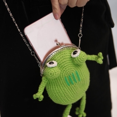 钱包手织手工迷你斜挎v包幼儿园针织斜跨金包小鸡兜钩