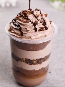 沃特堡巧克力味喷射稀奶油即食免打发动物性咖啡奶茶雪顶奶油250g