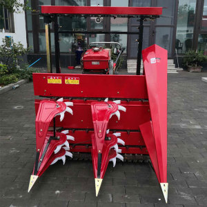 新米收割机小型柴油自走甜象草皇竹草k割倒玉米杆多功能割晒机