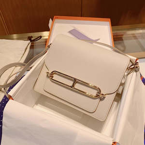 保罗爱马仕2021新款欧美时尚空姐豆腐包猪鼻子包小方包单肩斜挎女