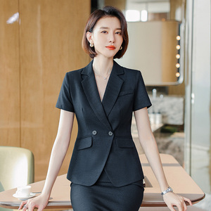 会议接待工作服女